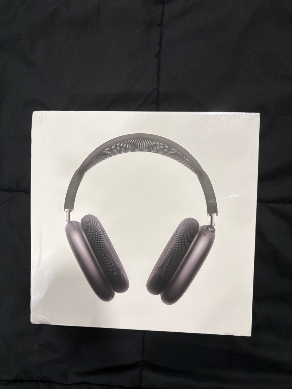 midgnight apple airpods max